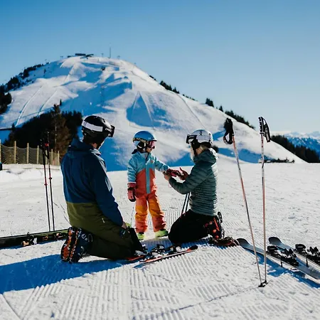 Schneiderhof مزرعة للإقامة *