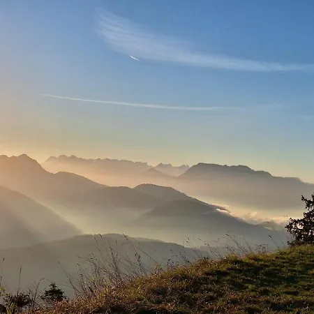 Schneiderhof مزرعة للإقامة *